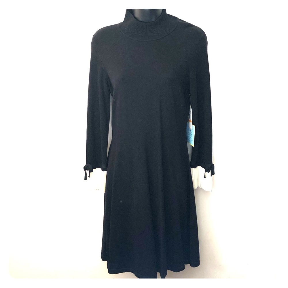 NWT Cece Black and Cream Sweater Dress